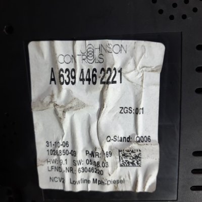 Панель приборов Mercedes-Benz Vito 2007 W639 OM642 - изображение 13