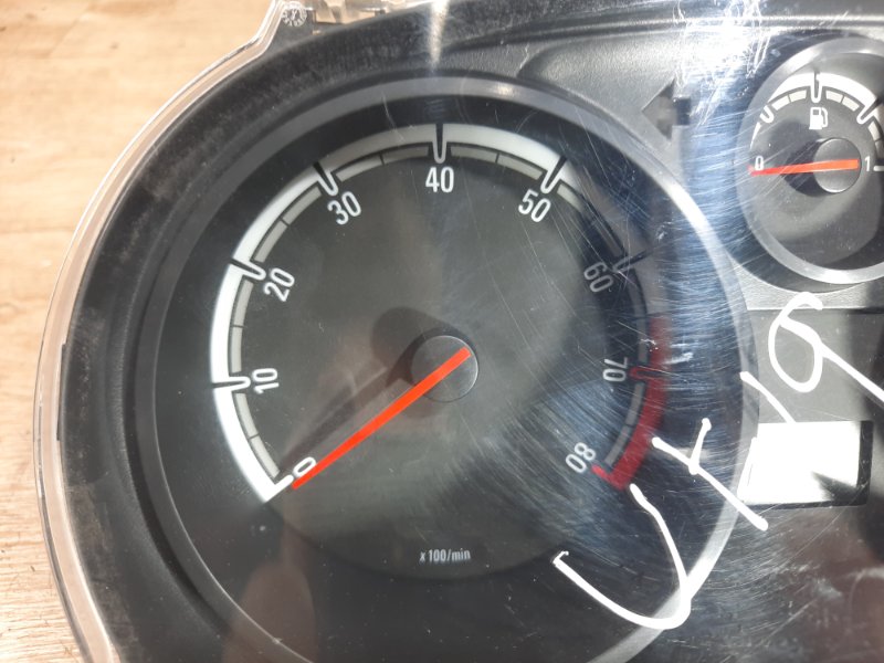 Панель приборов Opel Corsa D 2008 хетчбэк 3дв. Z10XEP 1.0
