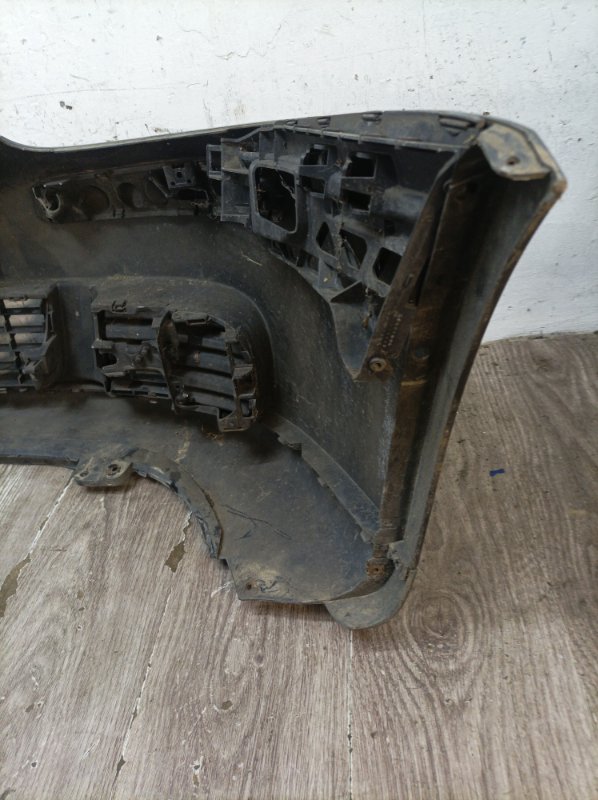 Бампер Volkswagen Golf 5 2007 хетчбэк 5дв. BLF Перед.