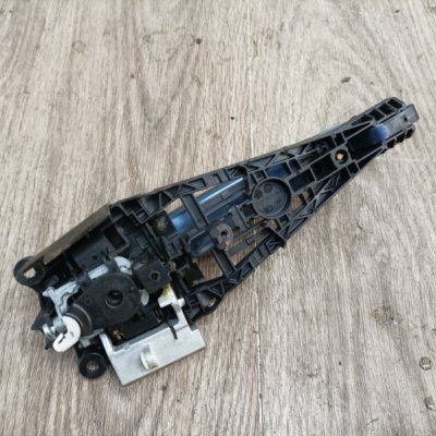 Ручка двери внешняя Opel Astra J 2011 хетчбэк 5дв. A17DTJ 1.7 Перед. Прав. - изображение 10