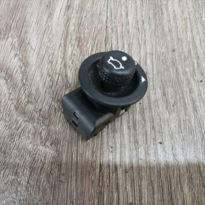 Блок управления зеркалами Ford Focus 1 2001 FYDB хетчбэк 5дв., Перед., Прав.