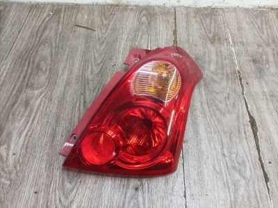 Фонарь Suzuki Swift 2006 M16A хетчбэк 3дв., Задн., Прав.