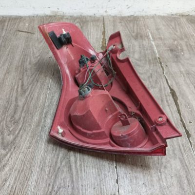 Фонарь Suzuki Swift 2006 M16A хетчбэк 3дв., Задн., Прав. - изображение 6