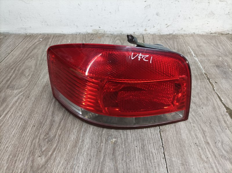 Фонарь Audi A3 2003 хетчбэк 3дв. AXW Задн. Лев.