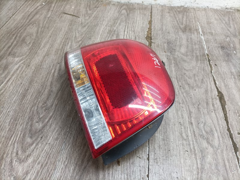 Фонарь Audi A3 2003 хетчбэк 3дв. AXW Задн. Лев.