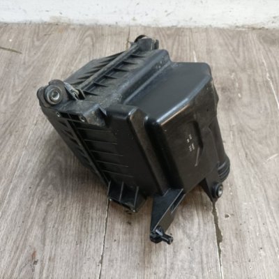 Корпус воздушного фильтра Kia Ceed 2010 хетчбэк 5дв. G4FC - изображение 7