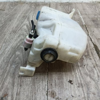Бачок омывателя Volkswagen Golf 2002 хетчбэк 5дв. BCB - изображение 3