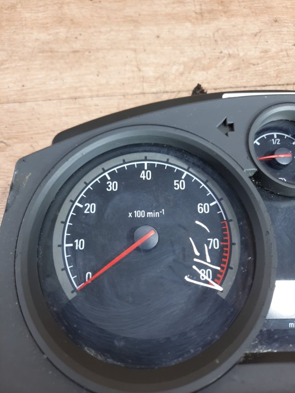 Панель приборов Opel Astra H 2006 хетчбэк 5дв. Z16XEP 1.6