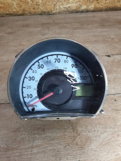 Панель приборов Toyota Aygo 2006 1KR-FE хетчбэк 3дв.