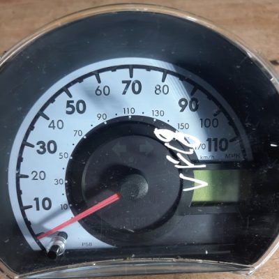 Панель приборов Toyota Aygo 2006 1KR-FE хетчбэк 3дв. - изображение 2