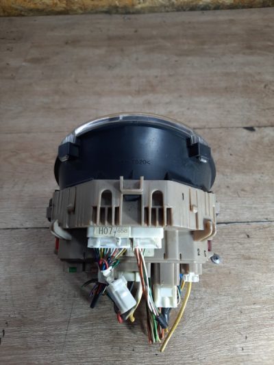 Панель приборов Toyota Aygo 2006 1KR-FE хетчбэк 3дв.