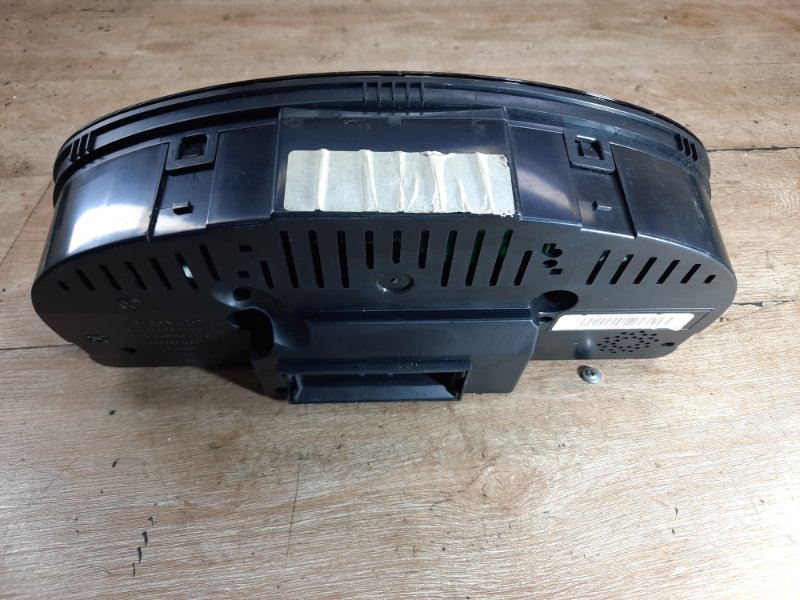 Панель приборов Volkswagen Touran 2006 минивен BSE