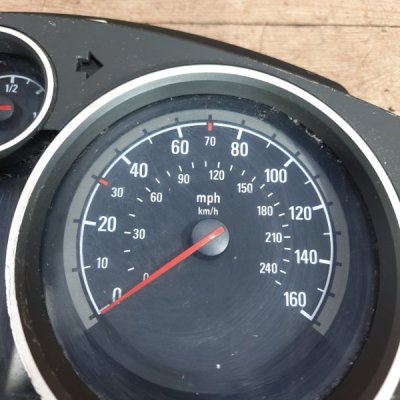 Панель приборов Opel Astra H 2006 универсал Z13DTH 1.3 - изображение 8