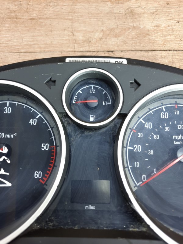 Панель приборов Opel Astra H 2006 универсал Z13DTH 1.3
