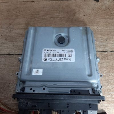 Блок управления двигателем BMW 3 series E90 2010 N47D20U1 седан 4дв. - изображение 4