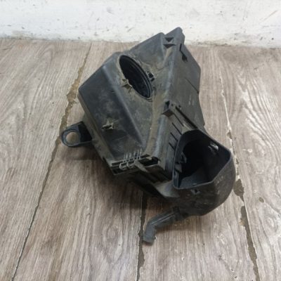 Корпус воздушного фильтра BMW 3 series E90 2010 N47D20U1 седан 4дв. - изображение 4