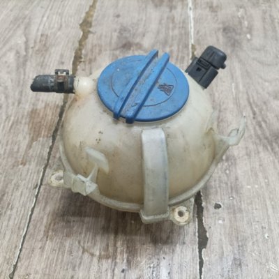 Бачок расширительный Audi A3 2003 хетчбэк 3дв. AXW - изображение 10