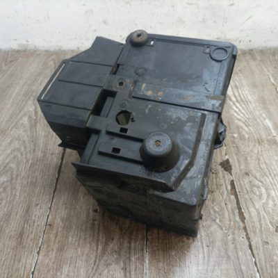 Полка аккумулятора Ford Focus 2 2008 SHDA хетчбэк 5дв. - изображение 5