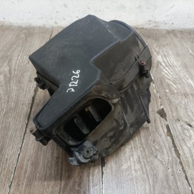 Корпус воздушного фильтра Ford Focus 2 2008 SHDA хетчбэк 5дв.