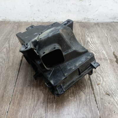 Корпус воздушного фильтра Volvo S60 2004 D5244T седан 4дв. - изображение 5