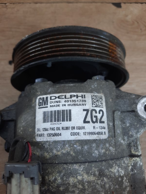 Компрессор кондиционера Opel Astra J 2010 хетчбэк 5дв. A16XER 1.6