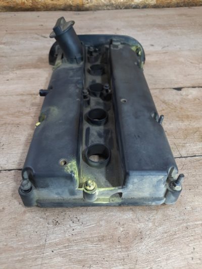 Крышка клапанов Ford Fiesta 5 2007 FXJB 5дв хечбек