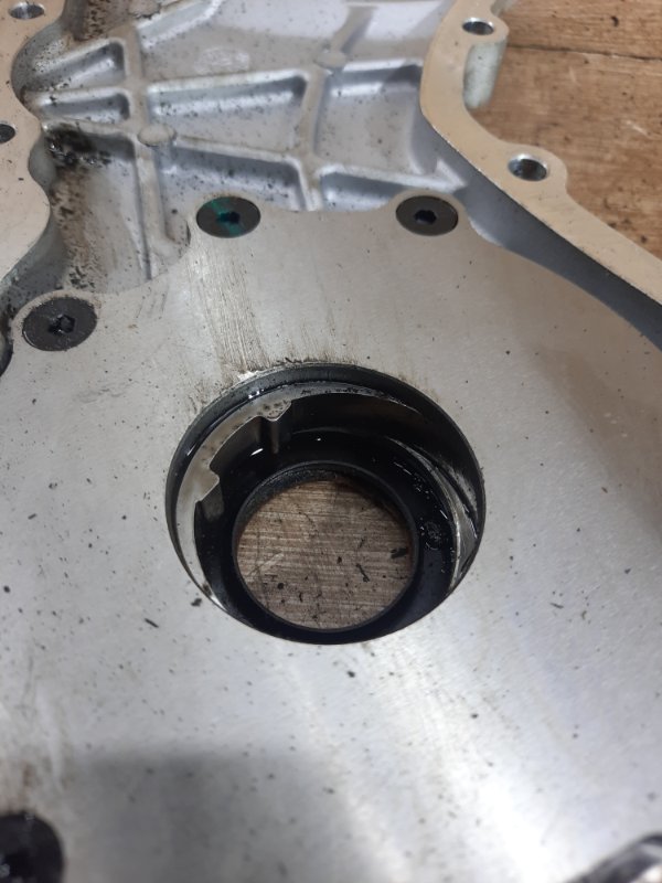 Передняя крышка двигателя Ford Focus 2 2008 седан KKDA