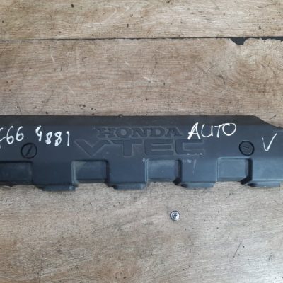 Декоративная крышка двигателя Honda Civic 2003 D16V1 Хетчбэк 5-ти дв. - изображение 2