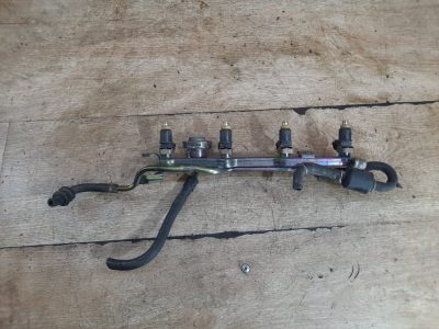Топливная рампа Honda Civic 2003 D16V1 Хетчбэк 5-ти дв.