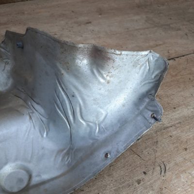 Тепловой экран выпускного коллектора Ford Mondeo 2004 CJBB хетчбэк 5-ти дв. - изображение 9