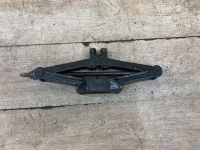 Домкрат Opel Tigra 2000 X14XE 1.4 купе