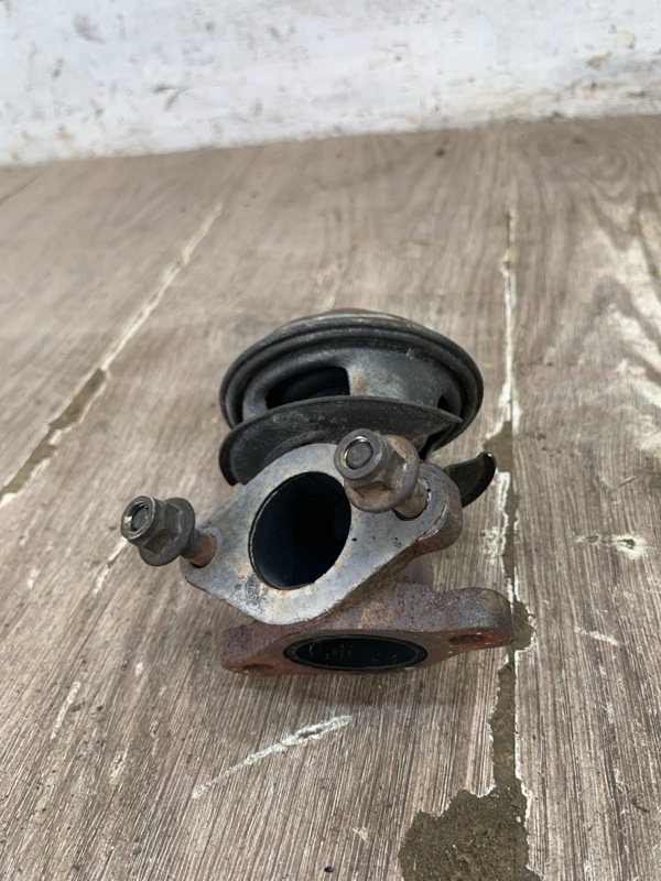 Клапан EGR (ЕГР) Hyundai Terracan 2004 Джип Внедорожник J3 2.9