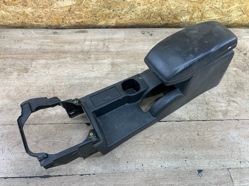 Подлокотник Ford Mondeo 2001 CJBA седан 4дв., Перед.