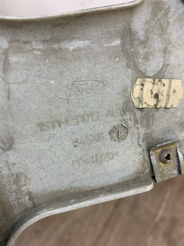 Задняя полка Ford Mondeo 2001 CJBA седан 4дв., Задн., Прав. - изображение 4