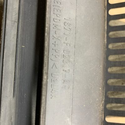Водосток/жабо Ford Mondeo 2001 CJBA седан 4дв., Лев. - изображение 6