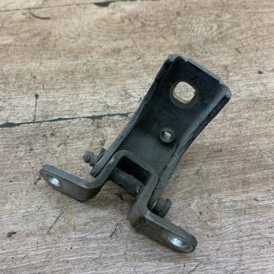 Петля двери Ford Mondeo 2001 CJBA седан 4дв., Перед., Прав.