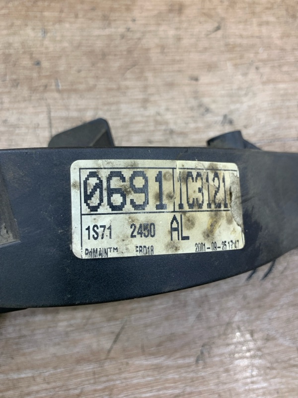 Педаль сцепления Ford Mondeo 2001 седан 4дв. CJBA