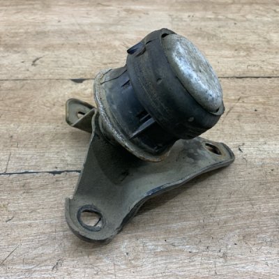 Подушка двигателя Ford Mondeo 2001 седан 4дв. CJBA Перед. Прав. - изображение 4