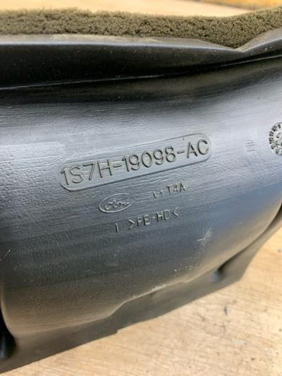 Воздуховод Ford Mondeo 2001 CJBA седан 4дв.