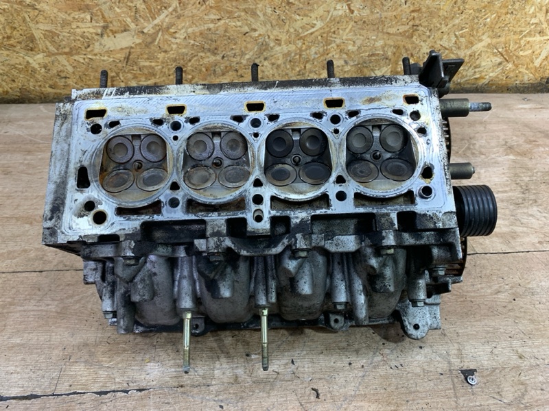 Головка блока цилиндров Renault Megane 2 2007 K4J740