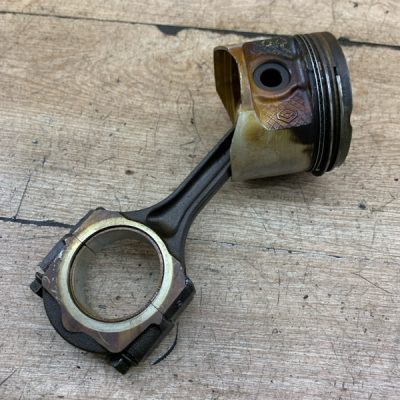 Поршень Renault Megane 2 K4J740