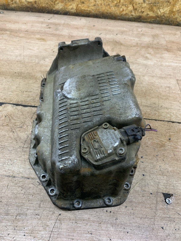 Маслозаборник Volkswagen Golf 4 2000 BCB