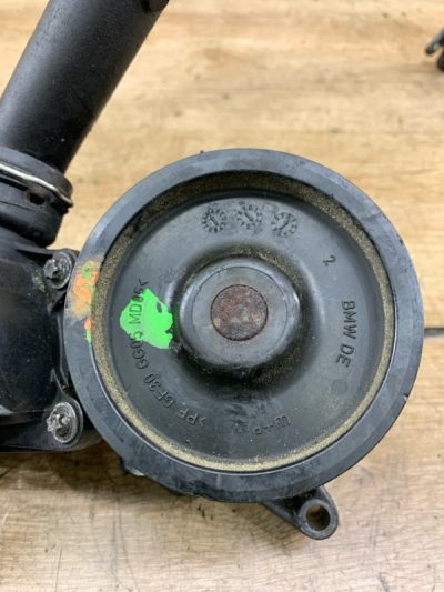 Помпа BMW 3 series E46 2001 M47D20(204D4)