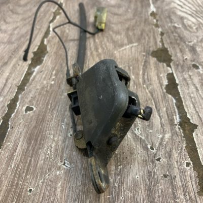 Замок багажника Nissan Bluebird 1991 LD20 - изображение 4