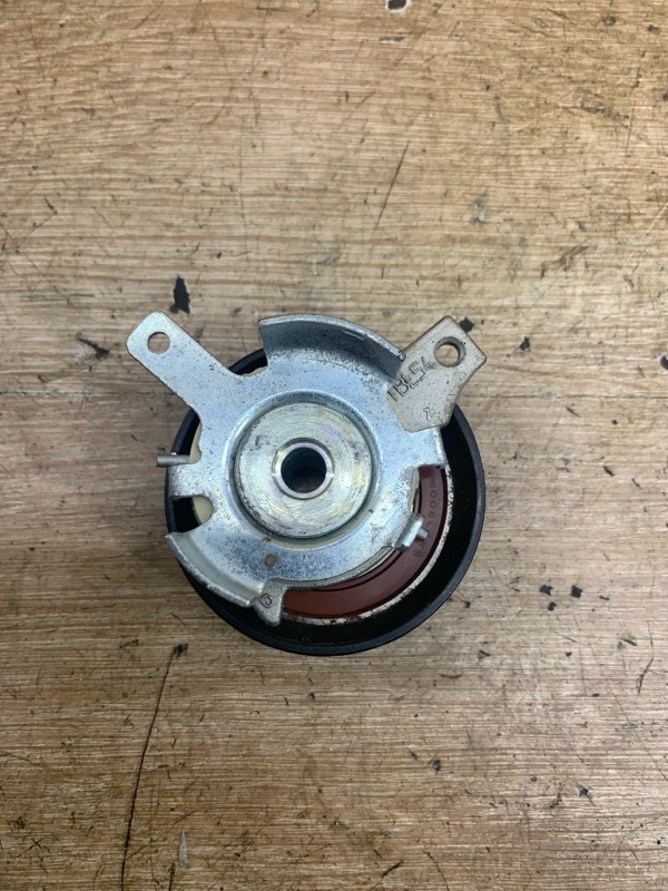 Ролик натяжной Ford Fiesta 5 2008 FUJA