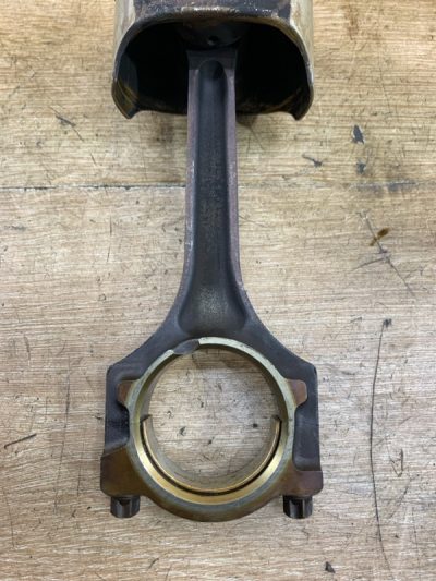 Поршень Ford Fiesta 5 2008 FUJA