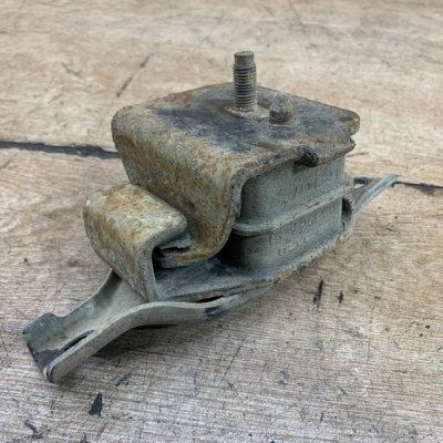 Подушка двигателя Subaru Forester 2008 EJ201NVTAB Перед. - изображение 1