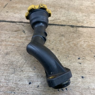 Маслозаливная горловина Subaru Forester 2008 EJ201NVTAB - изображение 8