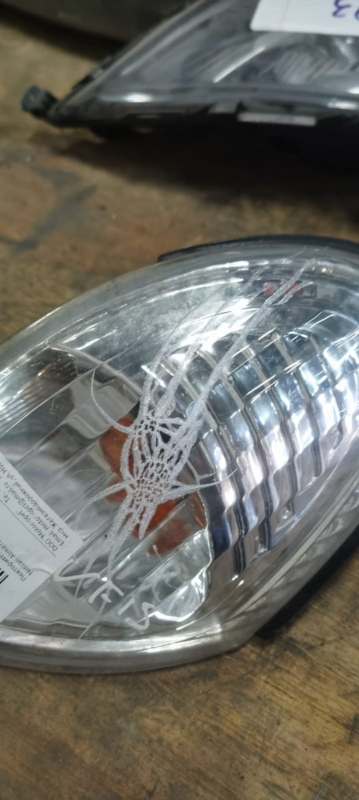 Повторитель поворота Nissan Almera N16 2000 QG15DE хетчбэк 5дв., Перед., Прав.