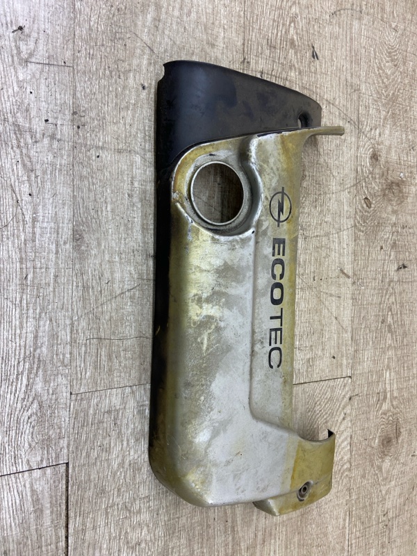 Декоративная крышка двигателя Opel Tigra 1996 купе X14XE 1.4